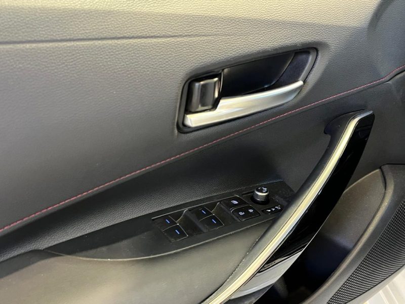 TOYOTA COROLLA 184H COLLECTION MY20 8CV *** TOIT OUVRANT / SIÈGE CHAUFFANT / SYSTÈME AUDIO JBL ***