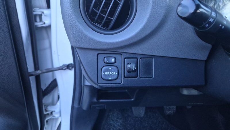 TOYOTA YARIS 90 D-4D France 5P