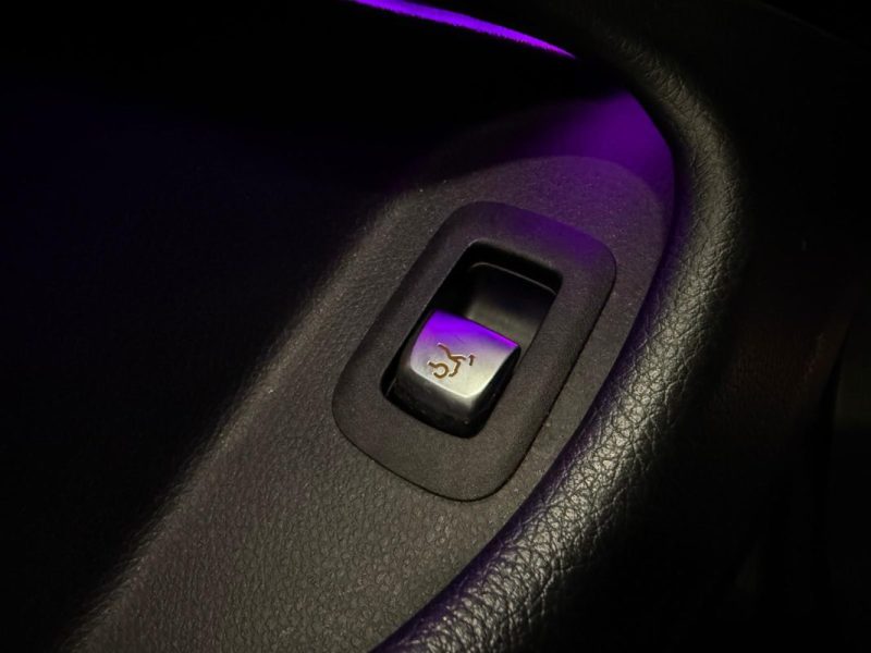 MERCEDES CLASSE C 220D AMG LINE 194 ch 9G-TRONIC / KIT C 63S + ACTIVE SOUND + BURMESTER / 