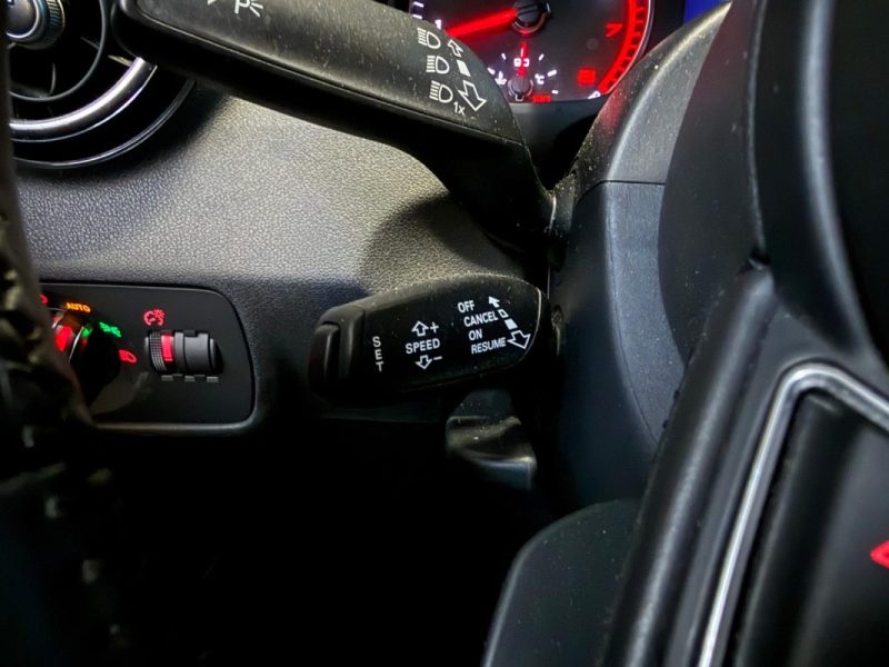 AUDI A1 1.4 TFSI 122 ch AMBITION LUXE S TRONIC 7 / AIDE AU PARKING AV+AR + SIEGES CUIR COMPLET /