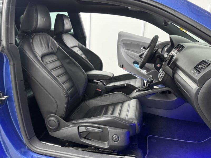 VOLKSWAGEN  SCIROCCO R - 2.0L TSI 265Cv - BVA - 265.47/Mois  - Toit ouvrant - Sièges chauffants