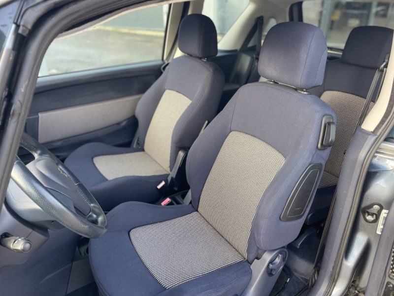 PEUGEOT 1007 1.4 hdi SPORTY 68CH 16.500km d'origine