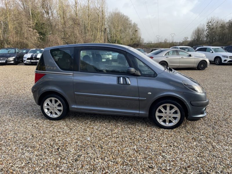 PEUGEOT 1007 1.4 hdi SPORTY 68CH 16.500km d'origine