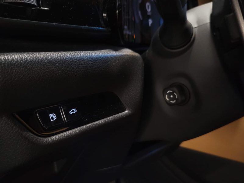 LEXUS NX 350H 244 ch LUXE 2WD / CUIR BEIGE + TOIT OUVRANT + 1ERE MAIN + SUIVI LEXUS / 