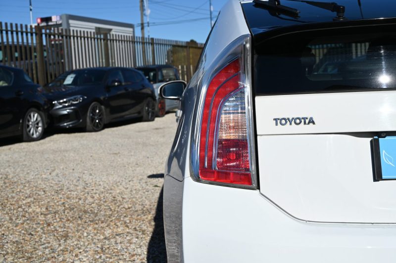 TOYOTA PRIUS III 136Ch Lounge Solar 01/2015