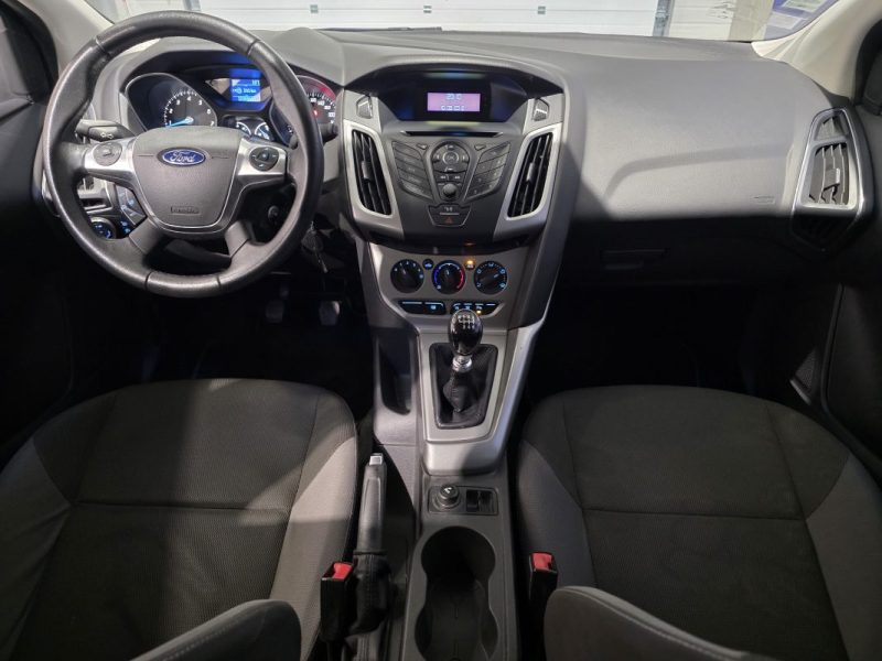 FORD FOCUS 1.0 SCTi 125ch EcoBoost TITANIUM / DISTRI OK