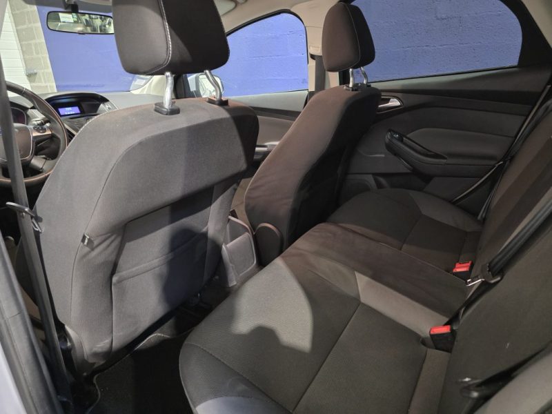 FORD FOCUS 1.0 SCTi 125ch EcoBoost TITANIUM / DISTRI OK