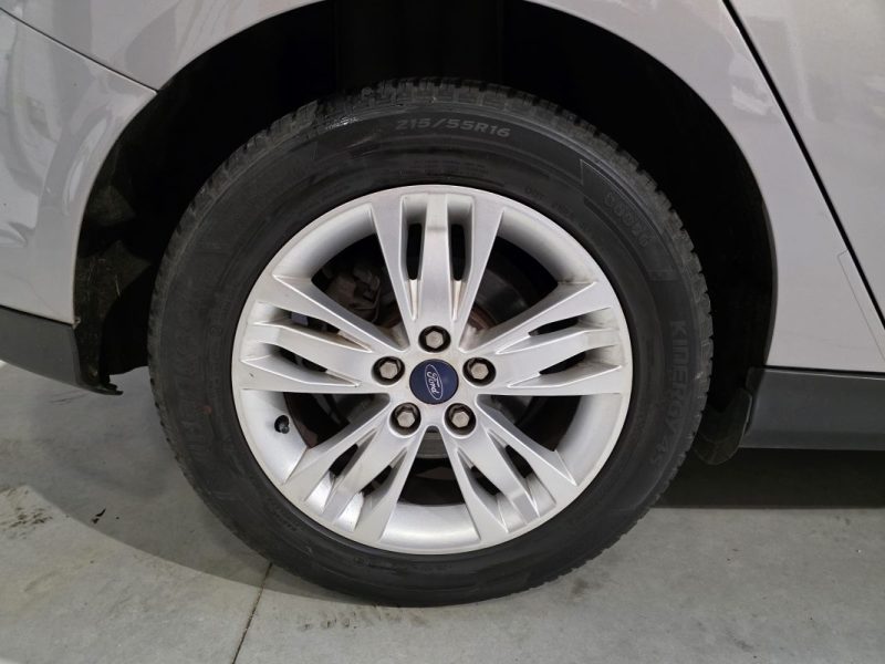 FORD FOCUS 1.0 SCTi 125ch EcoBoost TITANIUM / DISTRI OK
