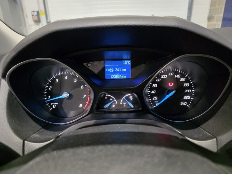 FORD FOCUS 1.0 SCTi 125ch EcoBoost TITANIUM / DISTRI OK