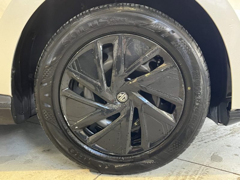 M.G. MG4 170 STANDARD TRÈS BON ÉTAT