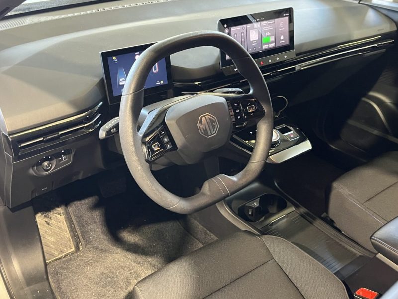 M.G. MG4 170 STANDARD TRÈS BON ÉTAT