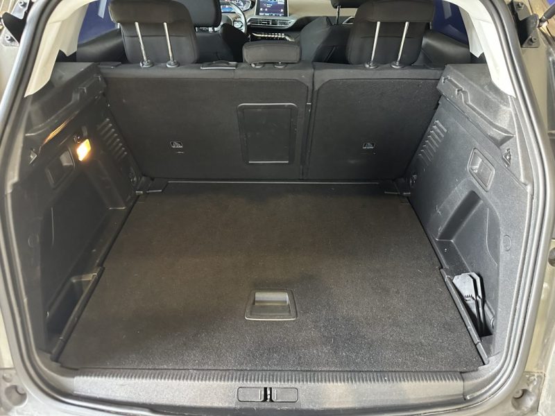 PEUGEOT 3008 1.2i 131 EAT8 CROSSWAY / COURROIE FAITE / CAR PLAY / 2018