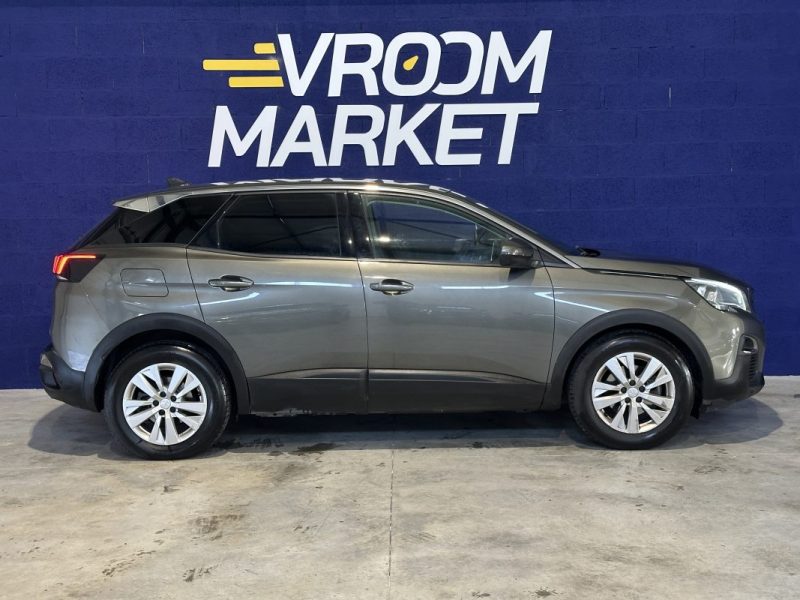 PEUGEOT 3008 1.2i 131 EAT8 CROSSWAY / COURROIE FAITE / CAR PLAY / 2018
