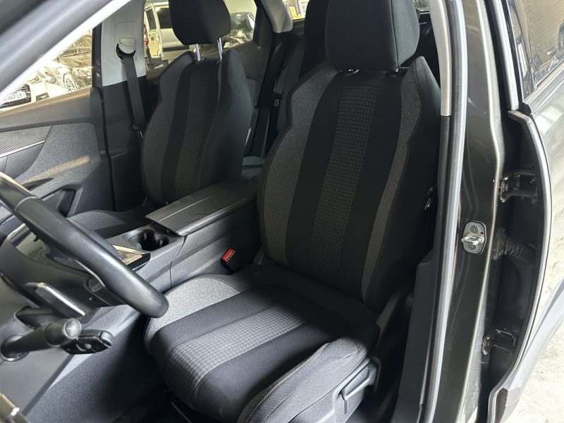 PEUGEOT 3008 1.2i 131 EAT8 CROSSWAY / COURROIE FAITE / CAR PLAY / 2018