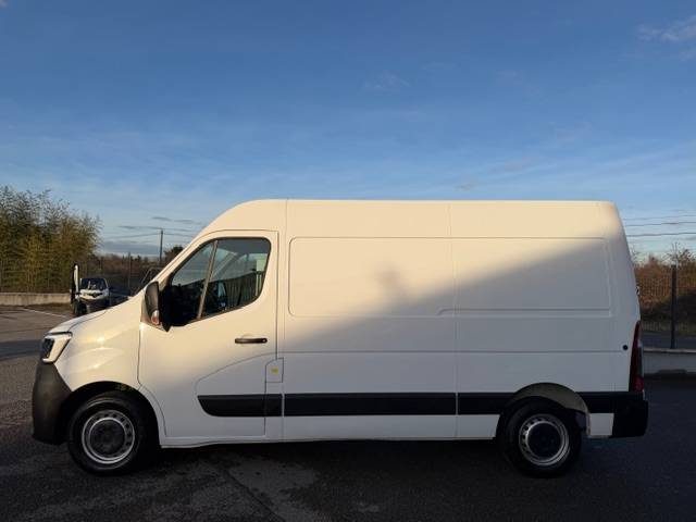 RENAULT MASTER L2H2 2.3 BLUE DCI 135 GRAND CONFORT / PACK NAVIGATION / PACK EASY PROTECT / PRIX HT  2023