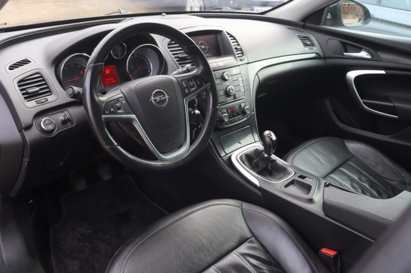 OPEL INSIGNIA SPORTS TOURER  2.0 TURBO COSMO 4X4 