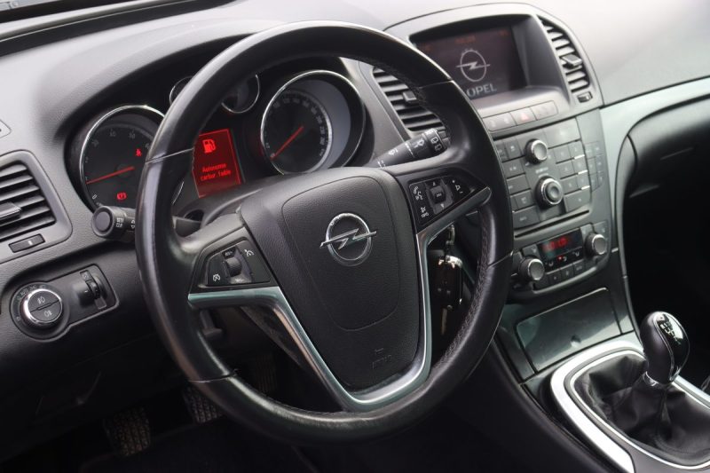 OPEL INSIGNIA SPORTS TOURER  2.0 TURBO COSMO 4X4 