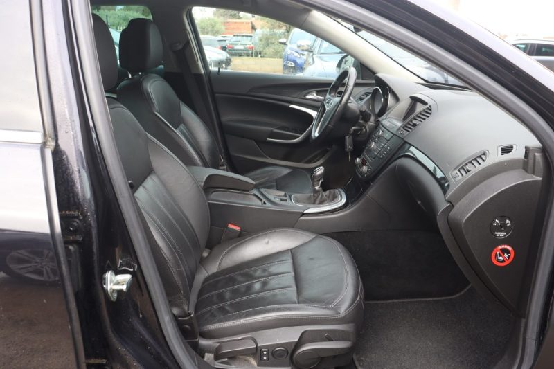 OPEL INSIGNIA SPORTS TOURER  2.0 TURBO COSMO 4X4 