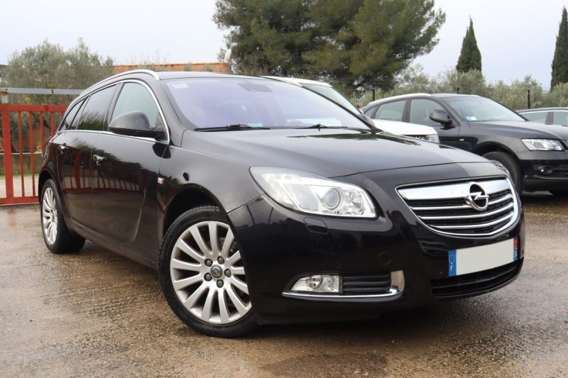 OPEL INSIGNIA SPORTS TOURER  2.0 TURBO COSMO 4X4 