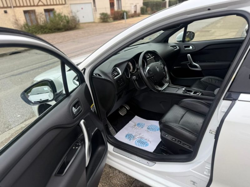 Citroën DS4 1.6 e-HDi 115Ch Airdream So Chic BMP6 - 52 805 km