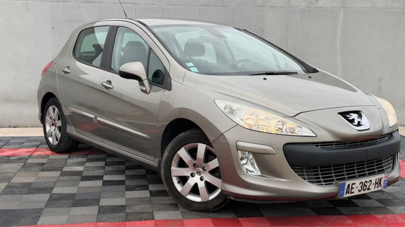 PEUGEOT 308 1.6 VTI 120 Cv  CONFORT PACK  * 62 000 KM *
