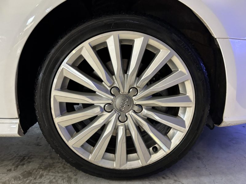 AUDI A3 SPORTBACK E-TRON HYBRIDE 1.4 TFSI 204CV 2017 / VIRTUAL / KEYLESS / CAMERA DE RECUL / CARPLAY