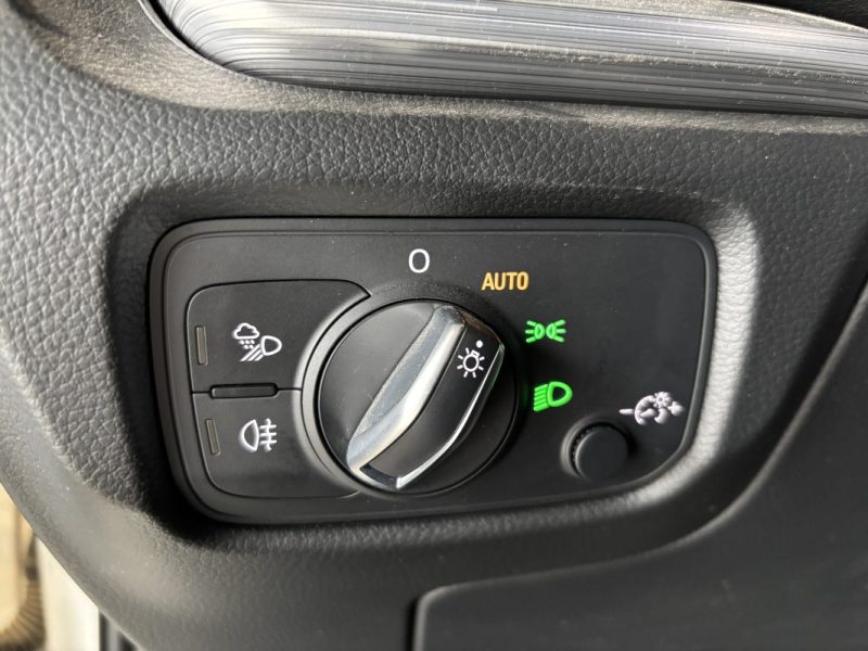 AUDI A3 SPORTBACK E-TRON HYBRIDE 1.4 TFSI 204CV 2017 / VIRTUAL / KEYLESS / CAMERA DE RECUL / CARPLAY