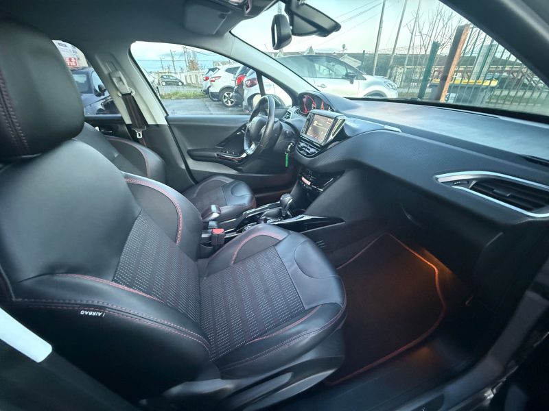 PEUGEOT 2008 GT LINE BOITE AUTOMATIQUE 1.2 PURETECH 110CV 2017