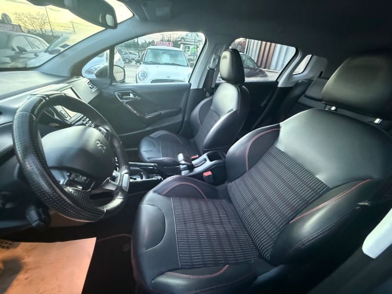 PEUGEOT 2008 GT LINE BOITE AUTOMATIQUE 1.2 PURETECH 110CV 2017