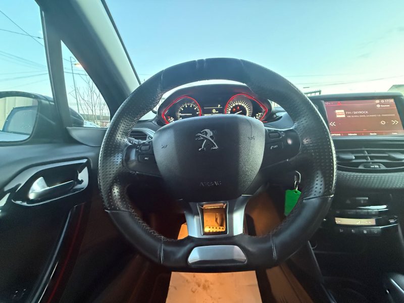 PEUGEOT 2008 GT LINE BOITE AUTOMATIQUE 1.2 PURETECH 110CV 2017