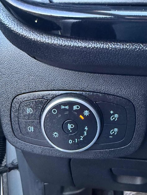 FORD FIESTA VII 1.1 85 CH BVM5 TREND BUSINESS NAV 2019