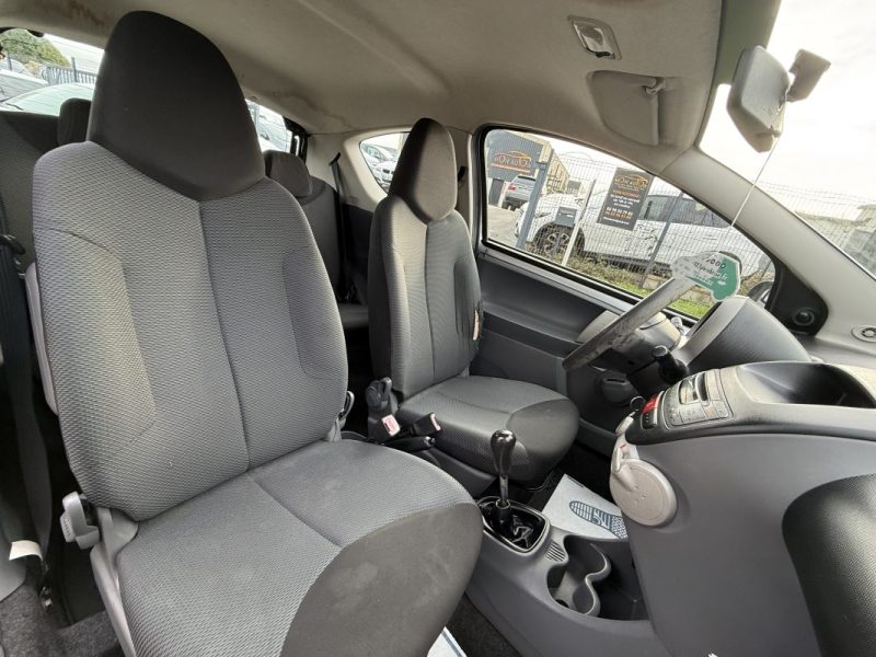 TOYOTA AYGO 1.0 VVT-i 68 ch Confort Pack – CHAÎNE – Économique – Révisée & Garantie 6 mois 