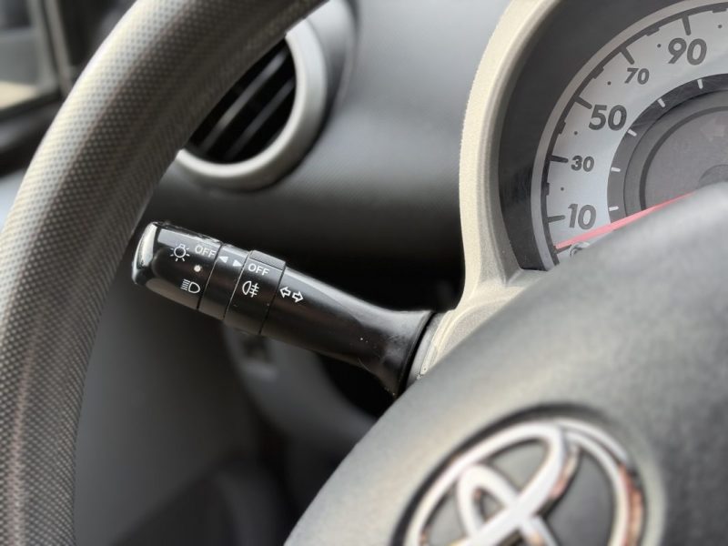TOYOTA AYGO 1.0 VVT-i 68 ch Confort Pack – CHAÎNE – Économique – Révisée & Garantie 6 mois 