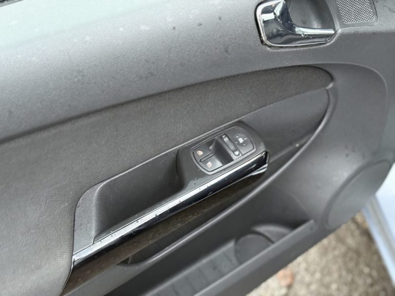 OPEL CORSA 1.3 CDTI 75 ch Cool Line 2 – Idéal Jeune Permis – Très Fiable – Révisée & Garantie 6 mois