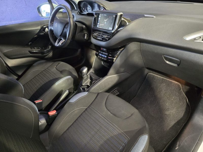 PEUGEOT 208 82Cv 1.2 ACTIVE S&S DISTIBUTION OK