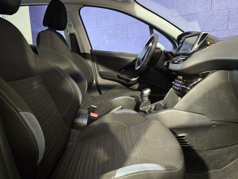 PEUGEOT 208 82Cv 1.2 ACTIVE S&S DISTIBUTION OK