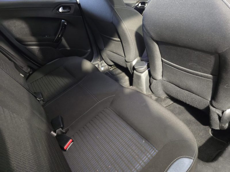 PEUGEOT 208 82Cv 1.2 ACTIVE S&S DISTIBUTION OK