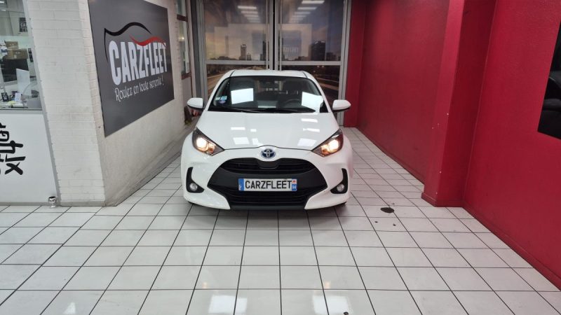 TOYOTA YARIS 4 BERLINE 116cv HYBRIDE FRANCE BUSINESS/1 ERE MAIN/TVA RECUPERABLE
