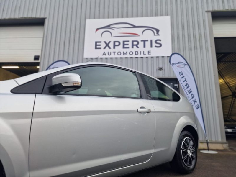 FORD FOCUS 1.6 i PACK CONCEPT 100CV 