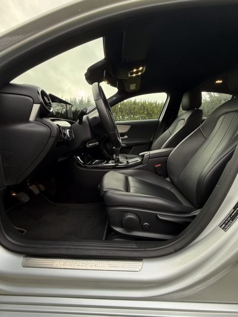 MERCEDES CLASSE A180 136ch PROGESSIVE LINE / CAMÉRA DE RECUL / SIÈGES CHAUFFANTS