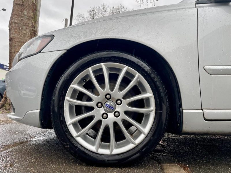 VOLVO S40 1.6D 110 MOMENTUM 