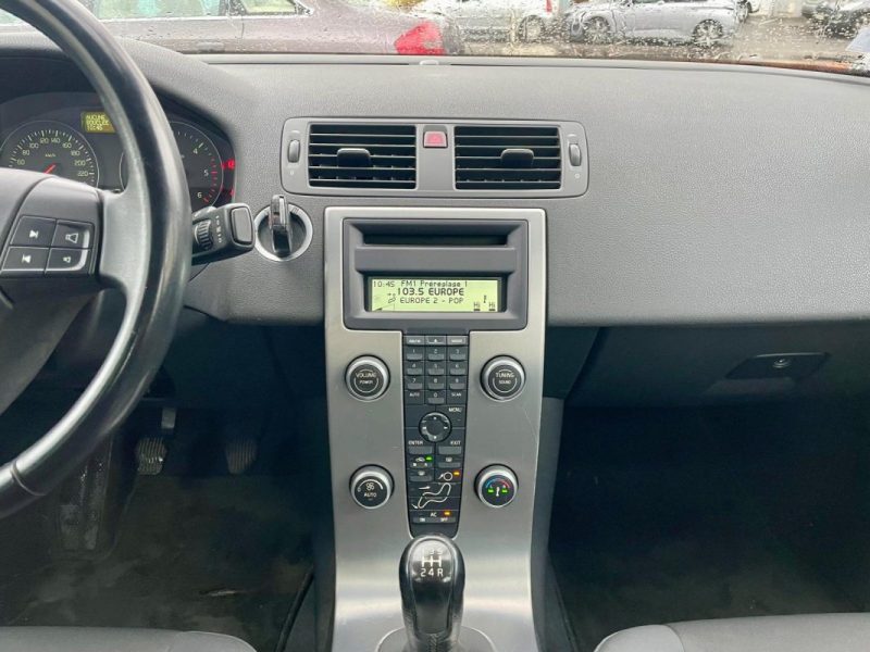 VOLVO S40 1.6D 110 MOMENTUM 