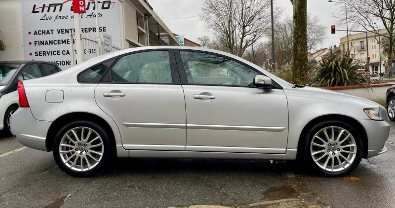 VOLVO S40 1.6D 110 MOMENTUM 