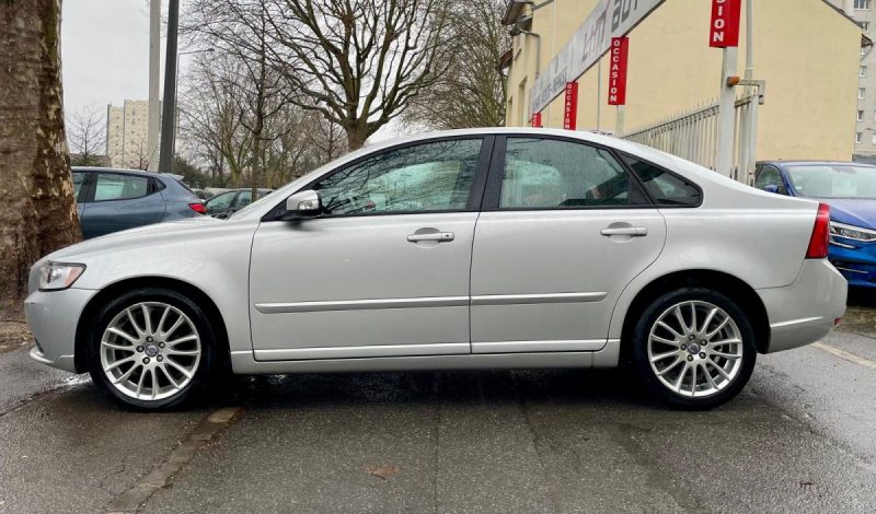 VOLVO S40 1.6D 110 MOMENTUM 