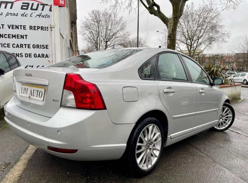 VOLVO S40 1.6D 110 MOMENTUM 