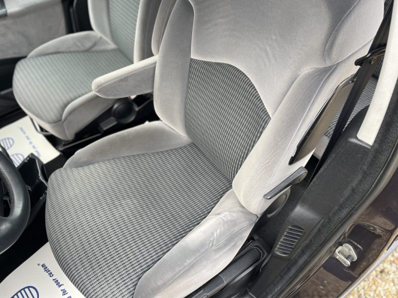 CITROEN C8 2.0 HDI 135 CH 7PLACES  FINITION HAUTE MOYENNE 2011