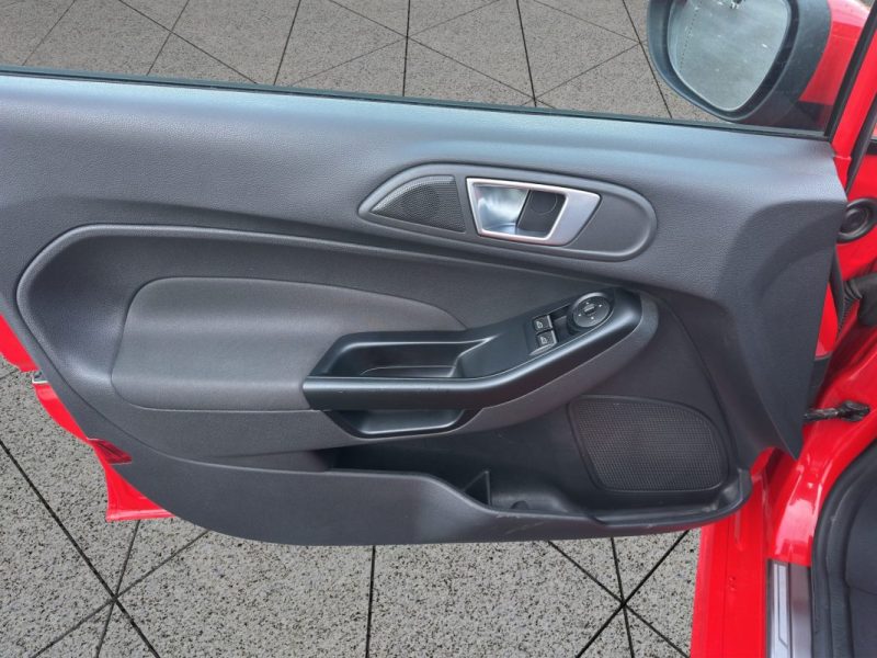 FORD FIESTA VI 1.0 ECOBOOST 100 S&S ST-LINE