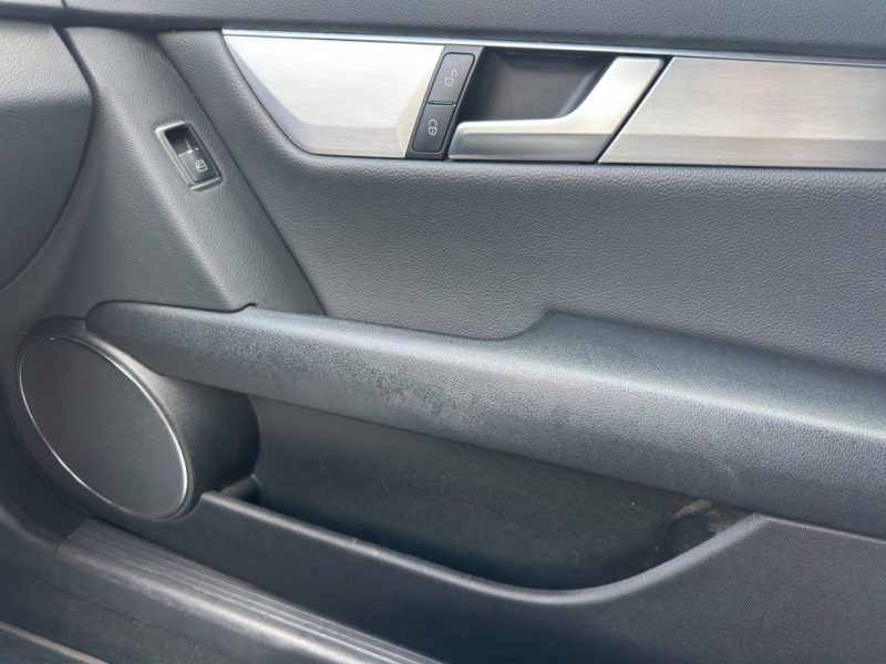 MERCEDES CLASSE C III 220 CDI BLUEEFFINCIENCY AVANTGARDE EXECUTIVE 7G-TRONIC