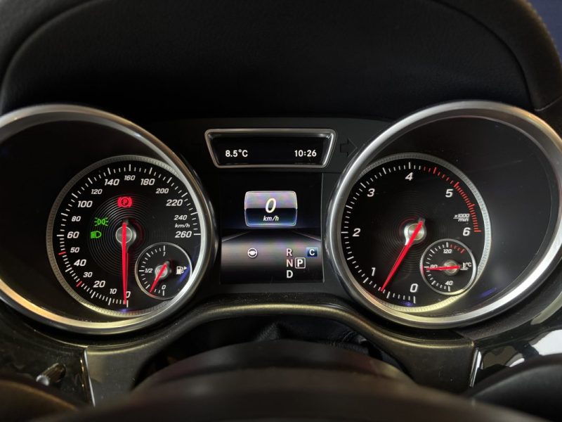 MERCEDES BENZ CLASSE GLE AMG LINE 3.0 V6 258 / KEYLESS / CARPLAY / CAMERA 360 / VOLANT CHAUFFANT 