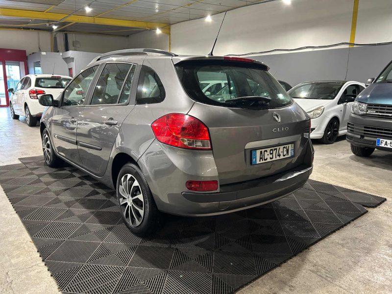 RENAULT CLIO III GRANDTOUR 1.5 DCI  70CH